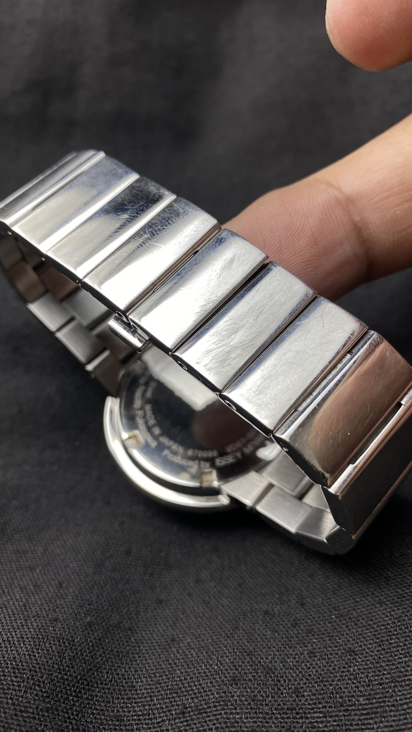 Issey Miyake Trapezoid Chronograph - Gambar 3