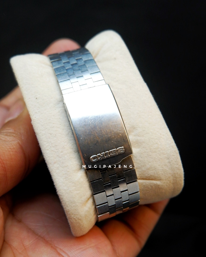 Seiko Quartz QT 3803-7020 Vintage High-End - Gambar 4