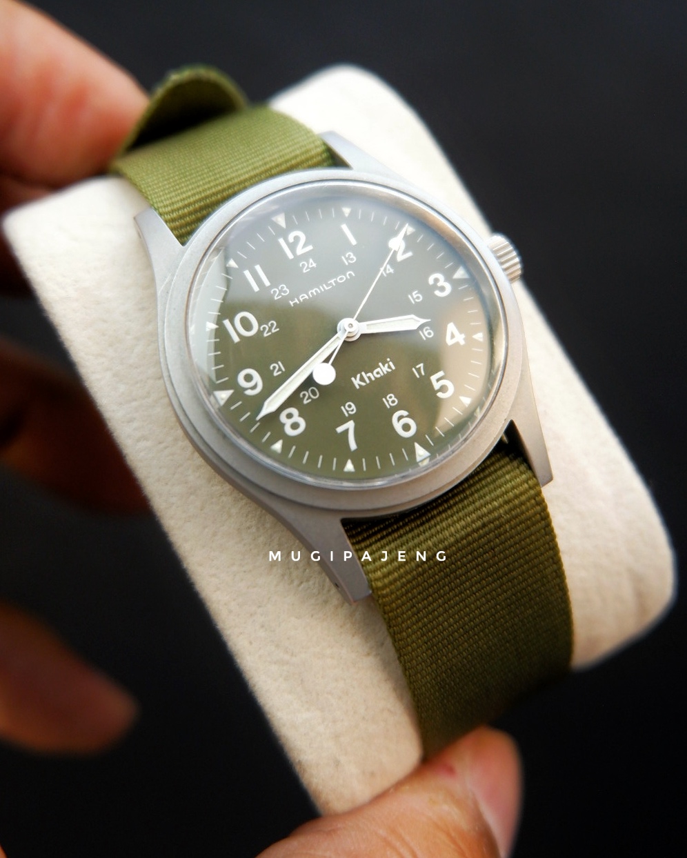 Hamilton Khaki Mechanical Vintage "Late 80s Military" - Gambar 5