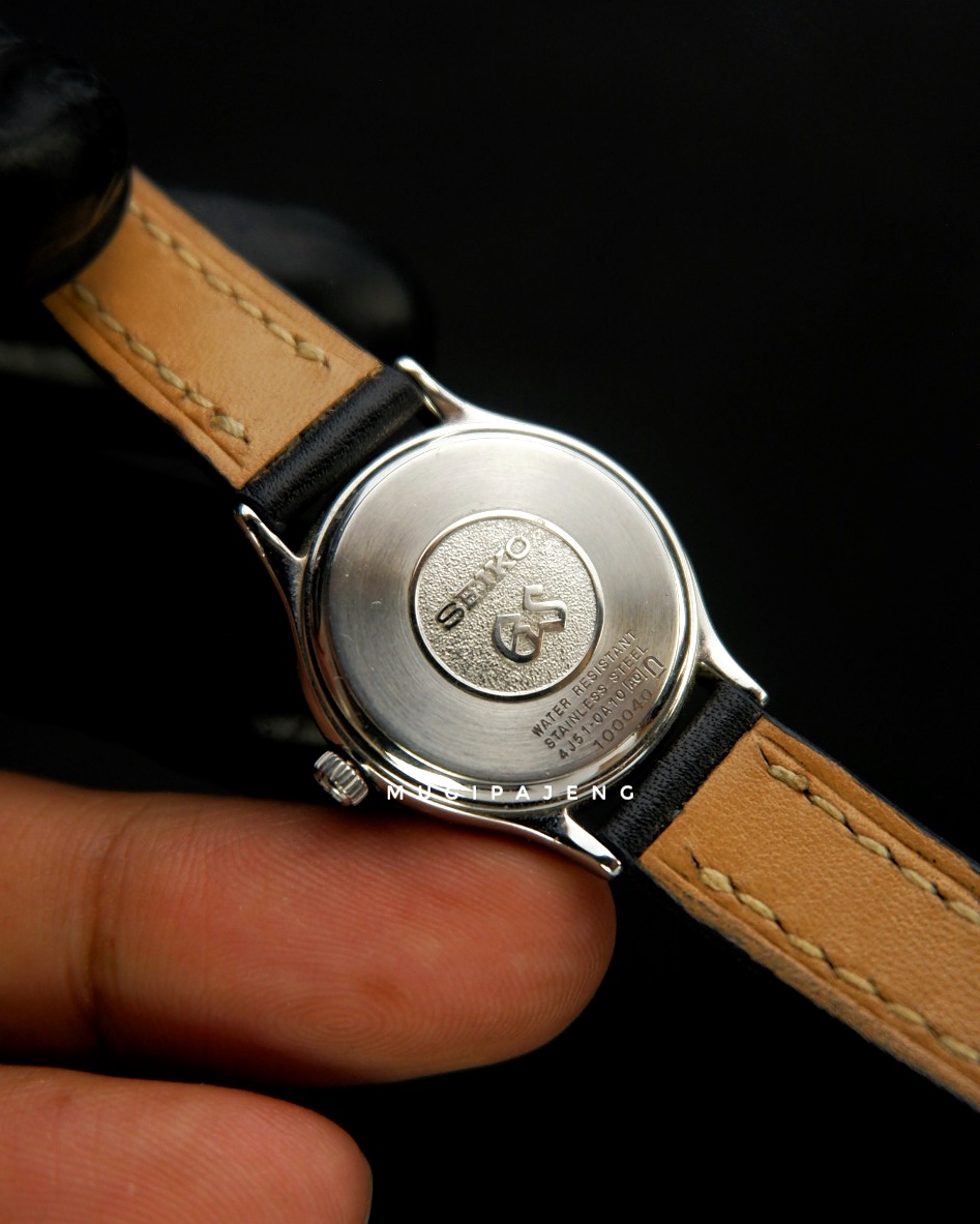 Grand Seiko High-Accuracy Quartz Silver Dial Ref. STGF015 (4J51-0A10) - Gambar 5