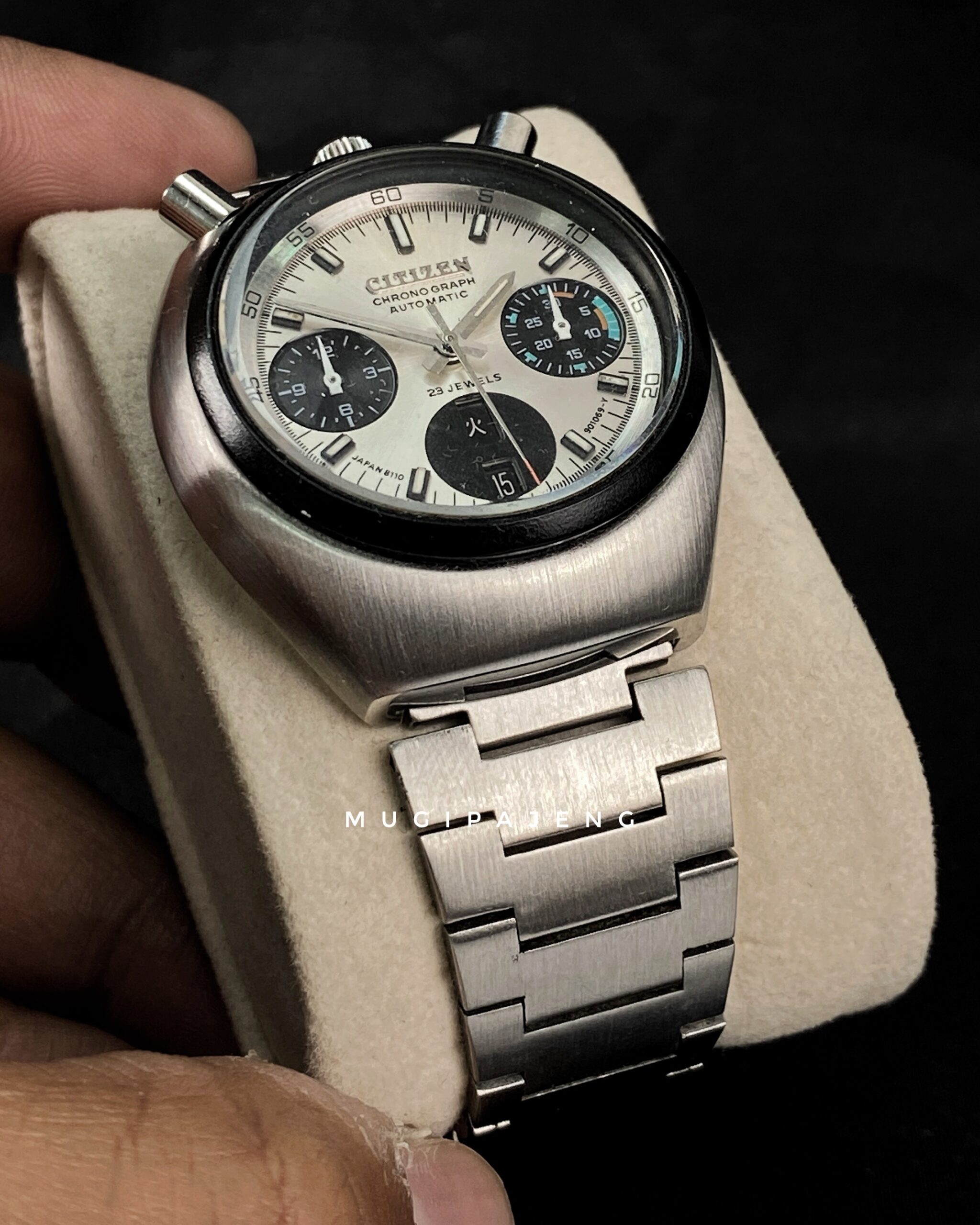 Citizen Challenge Timer Bull Head Panda Dial 4-901177 K - JDM - Gambar 4