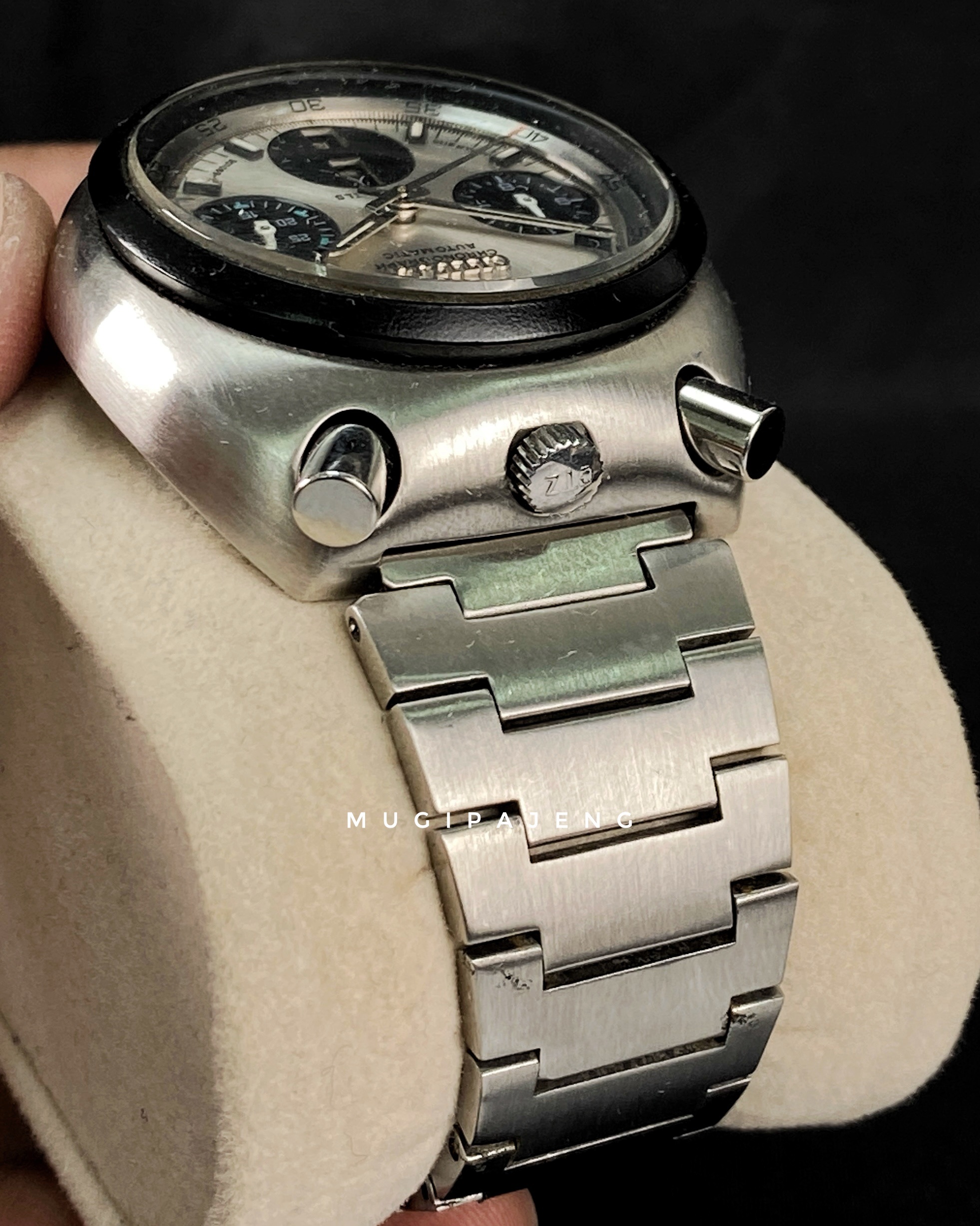 Citizen Challenge Timer Bull Head Panda Dial 4-901177 K - JDM - Gambar 7