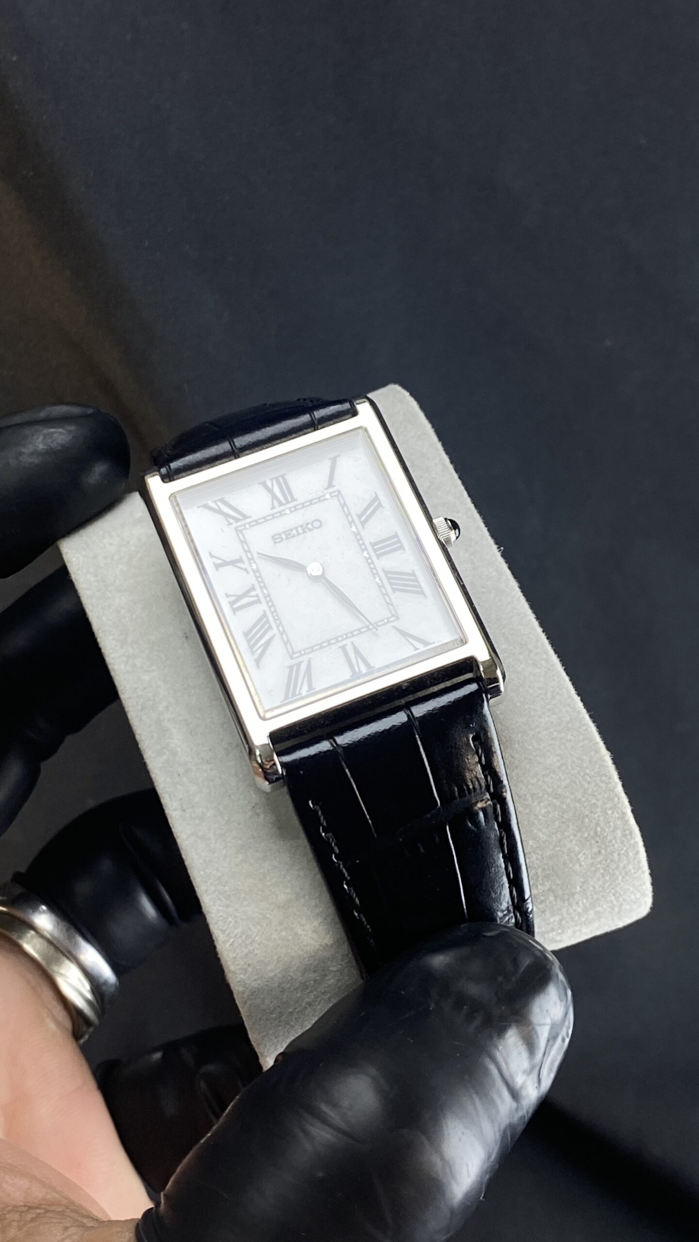 Seiko Classic Tank SWR103P1 – Box & Papers - Gambar 4