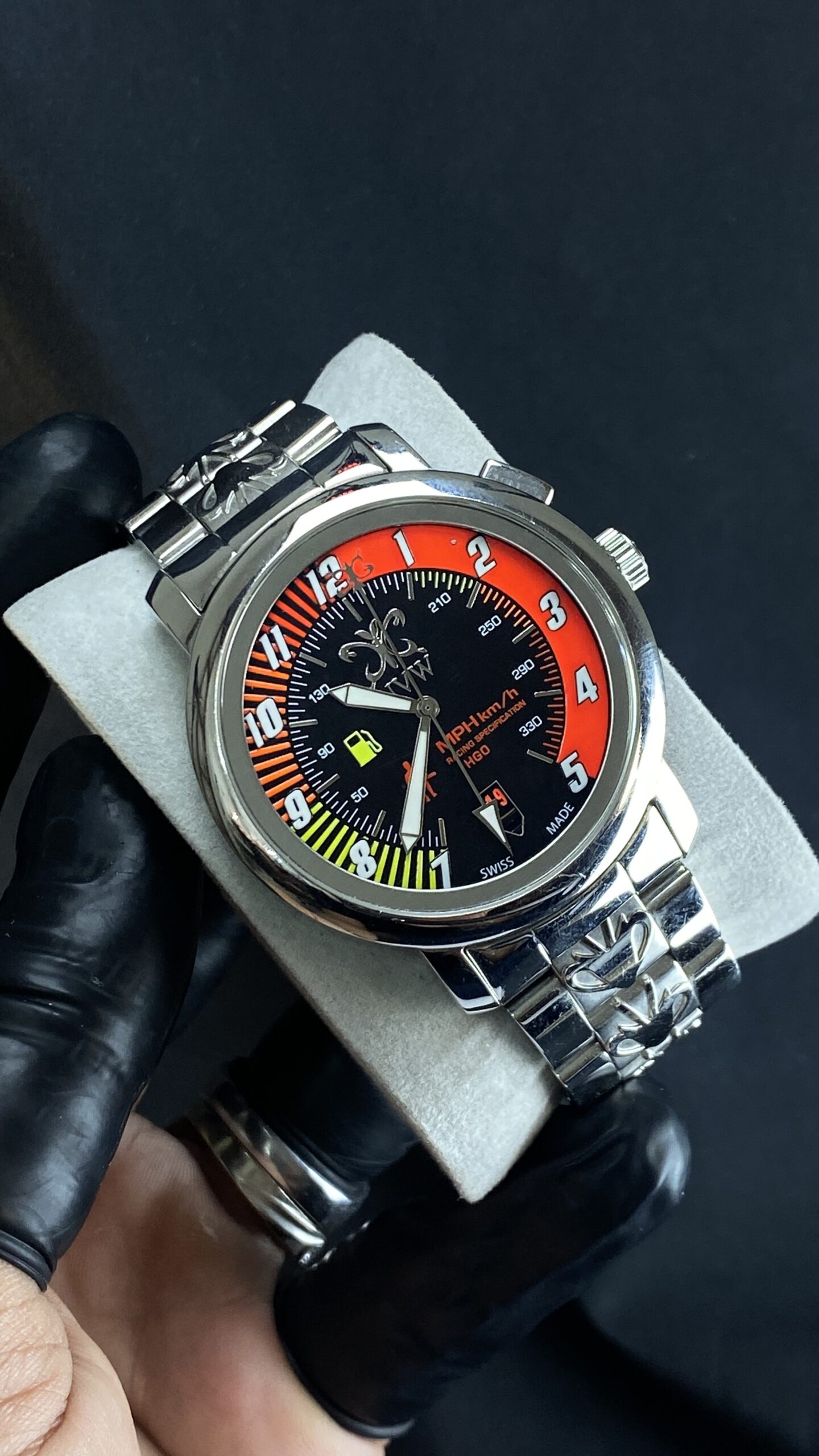UVW Racing Watch – Swiss Quartz Automotive-Inspired Design