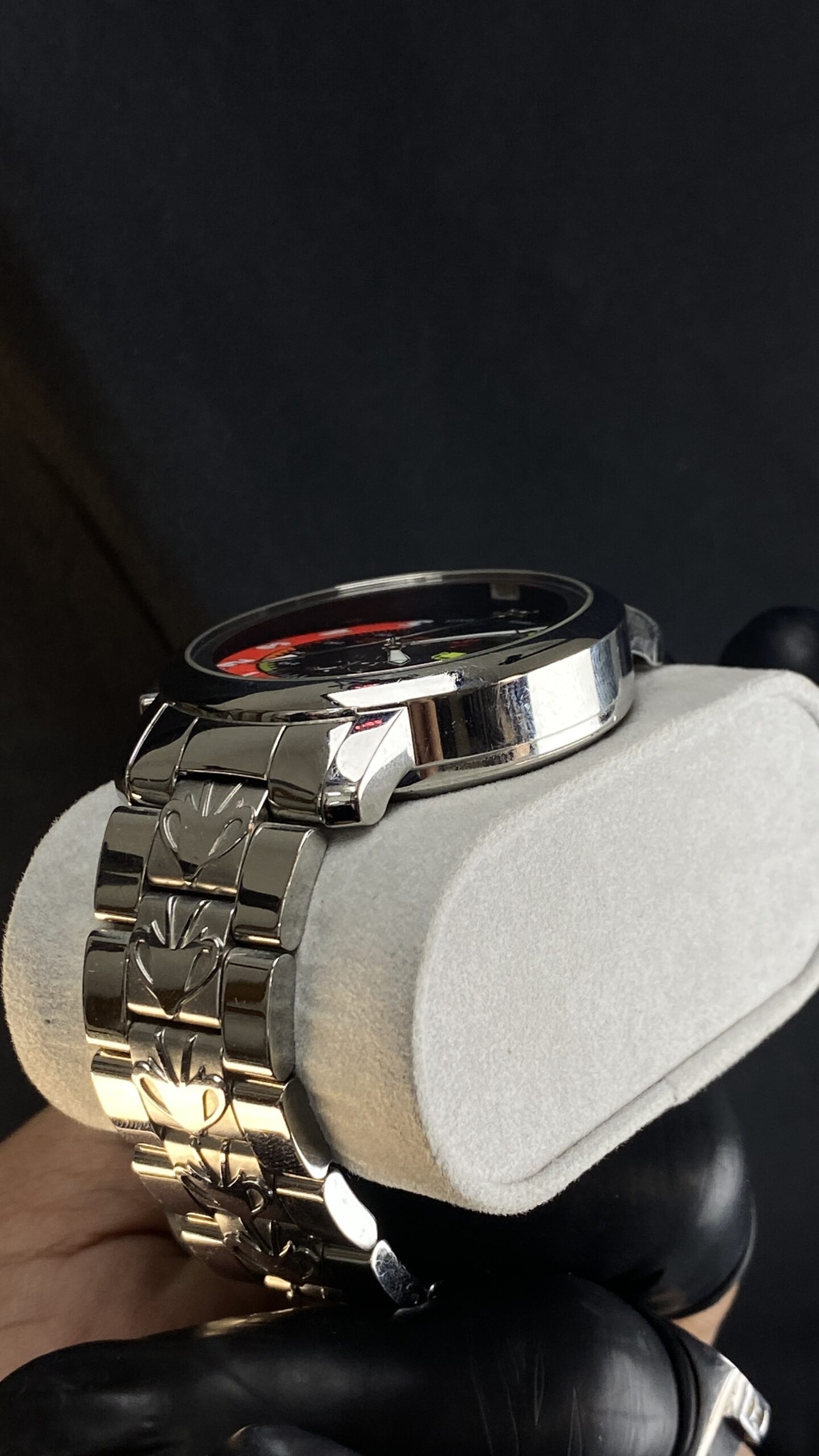 UVW Racing Watch – Swiss Quartz Automotive-Inspired Design - Gambar 6