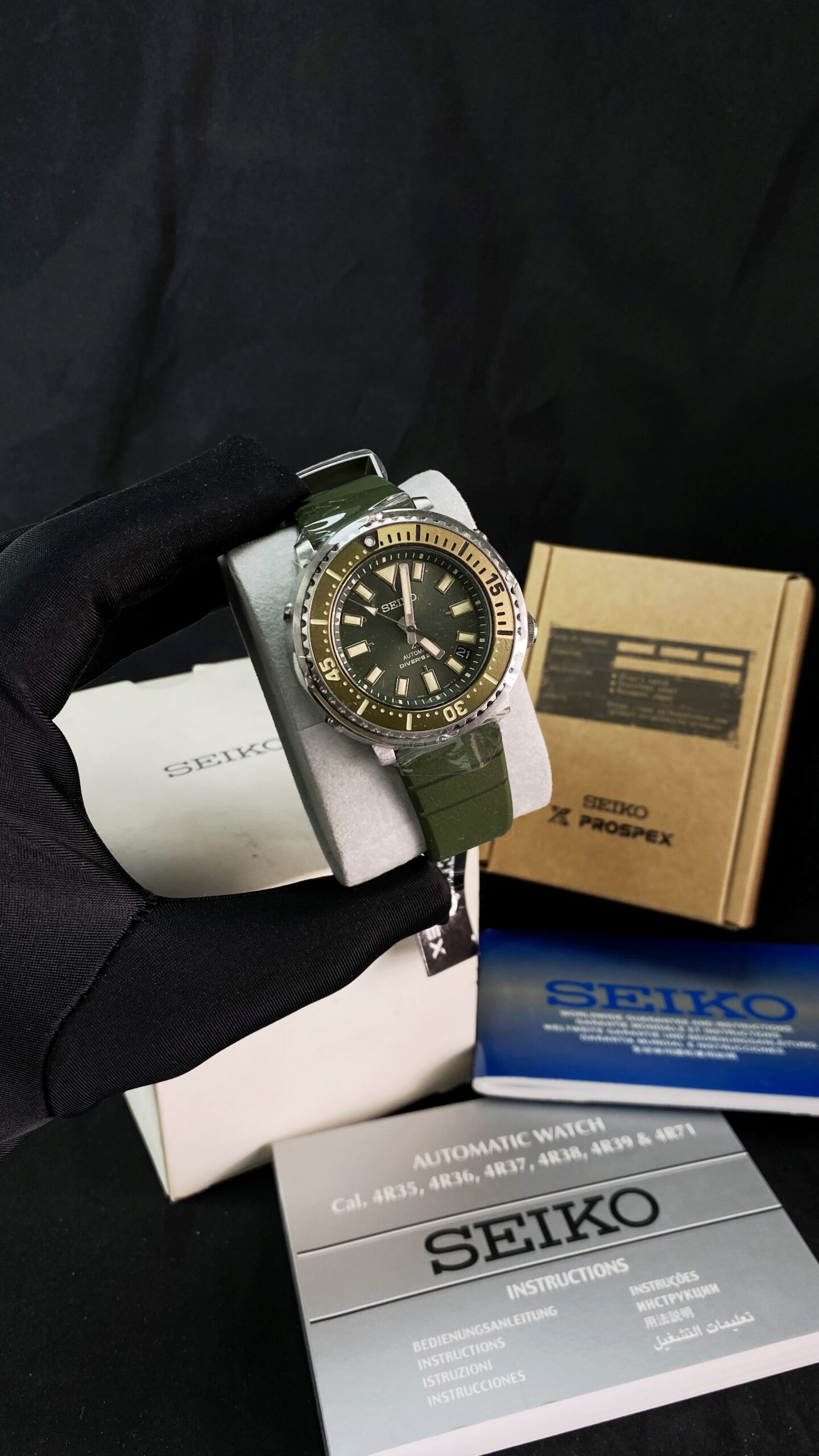 Seiko Prospex Urban Safari Olive Green Baby Tuna SRPF83K1
