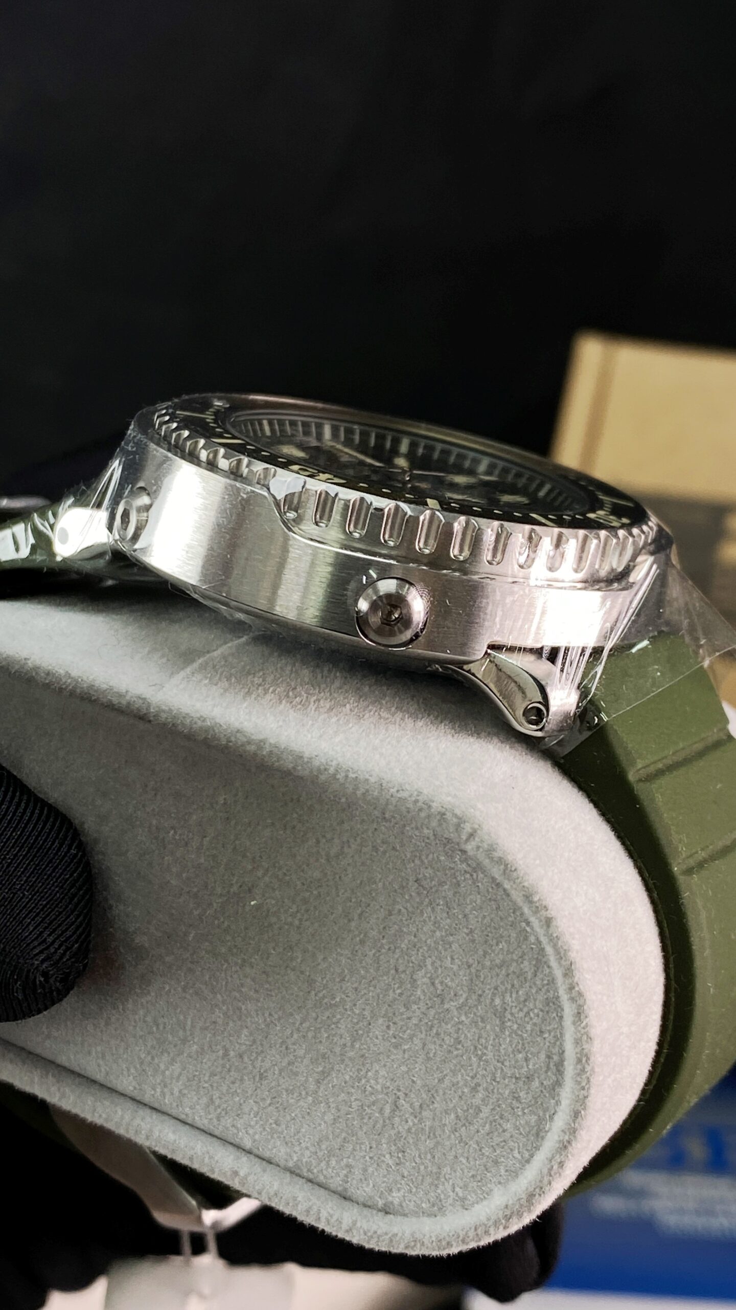 Seiko Prospex Urban Safari Olive Green Baby Tuna SRPF83K1 - Gambar 5