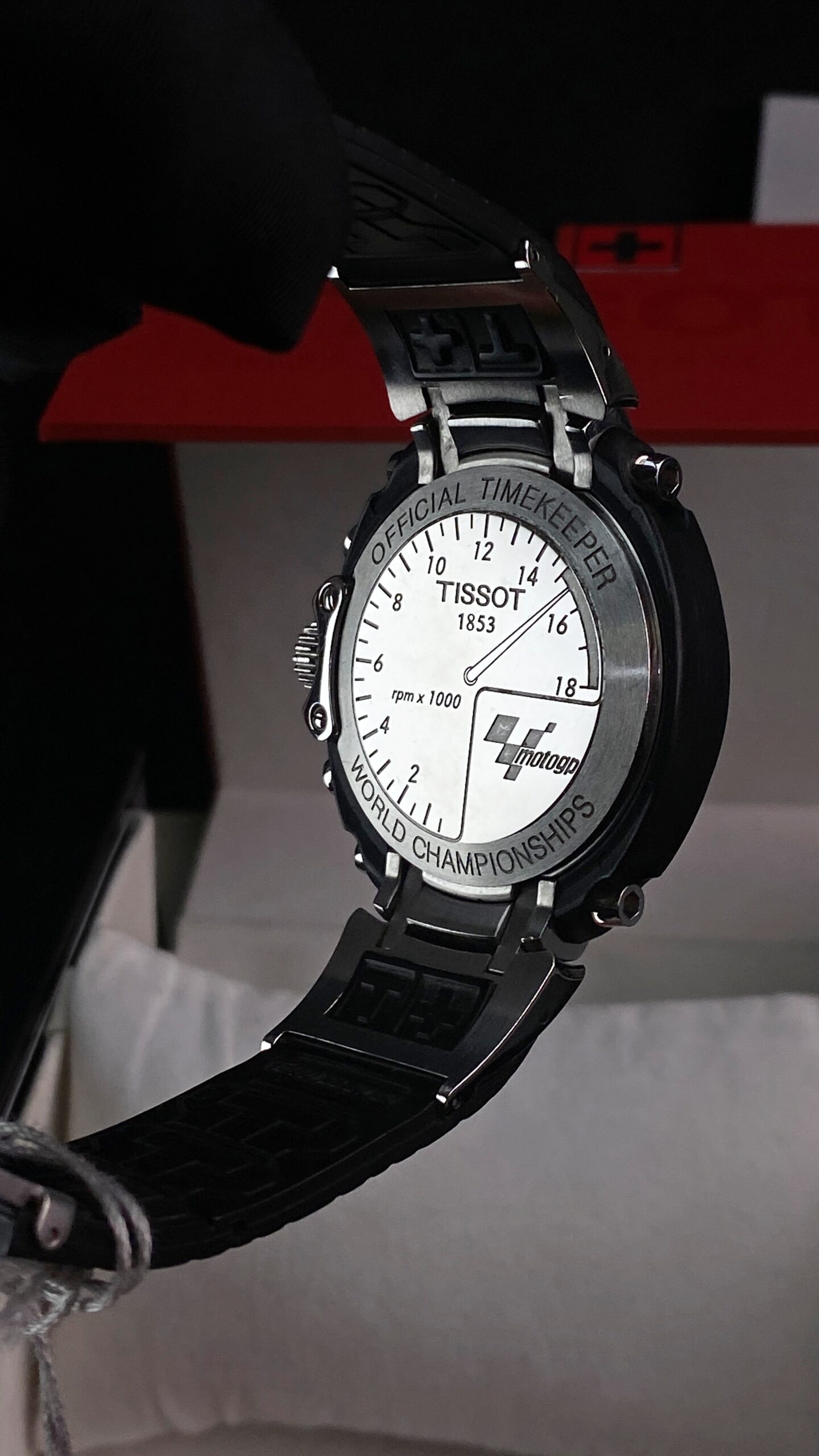 TISSOT T-RACE MOTO GP CHRONOGRAPH CARBON DIAL ALL ORIGINAL FULLSET - Gambar 4